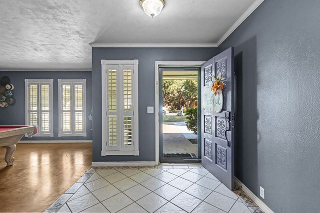 4212 Springbrook Dr, Odessa, TX 79762