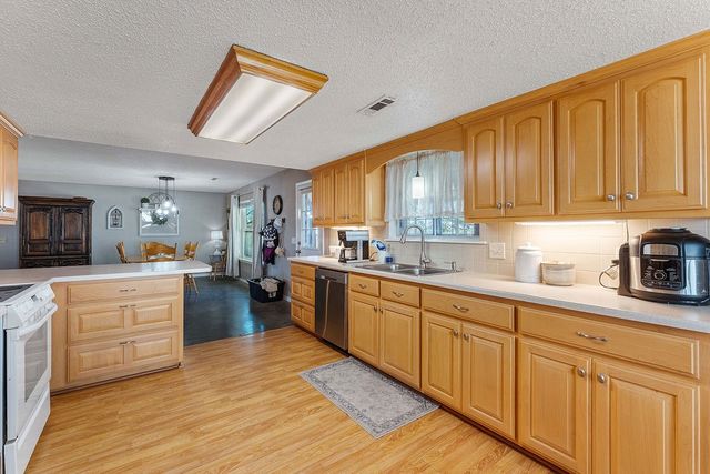 3026 112 Highway, Springdale, AR 72762