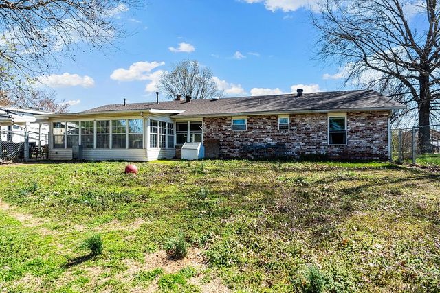 3026 112 Highway, Springdale, AR 72762