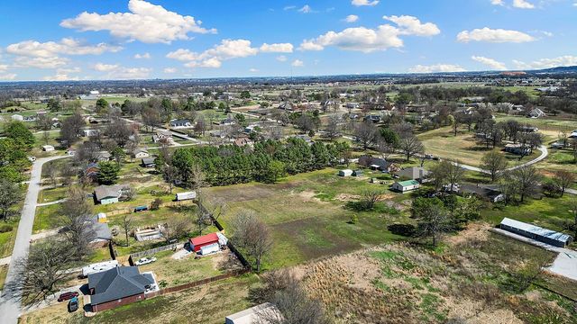 3026 112 Highway, Springdale, AR 72762