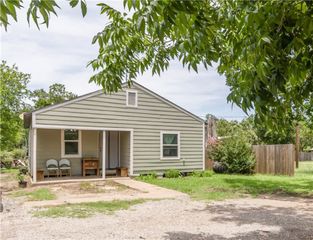1610 Una Avenue, Bryan, TX 77803