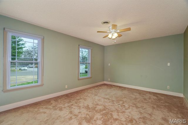 1801 Independence Road, Rolla, MO 65401