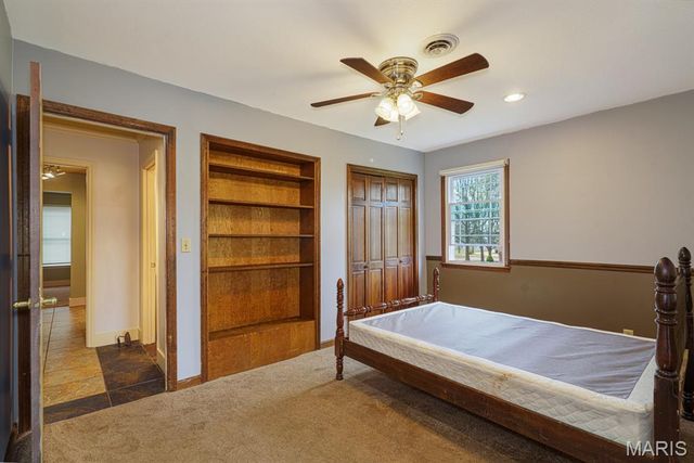 1801 Independence Road, Rolla, MO 65401