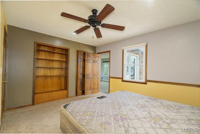 1801 Independence Road, Rolla, MO 65401