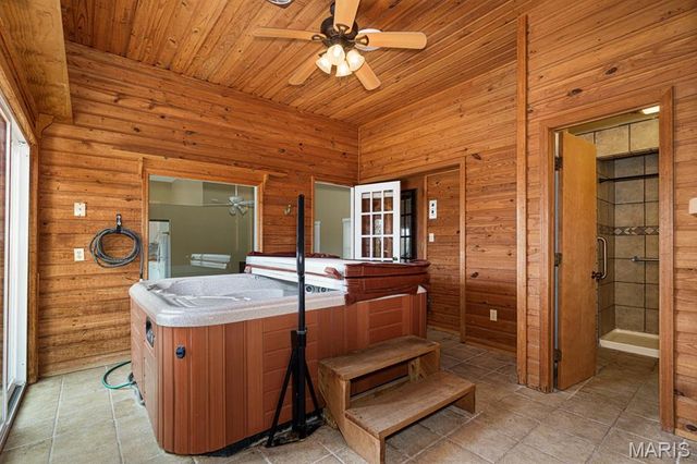 1801 Independence Road, Rolla, MO 65401