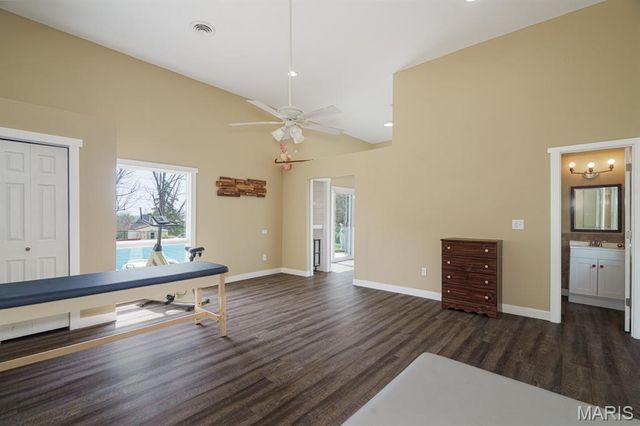 1801 Independence Road, Rolla, MO 65401