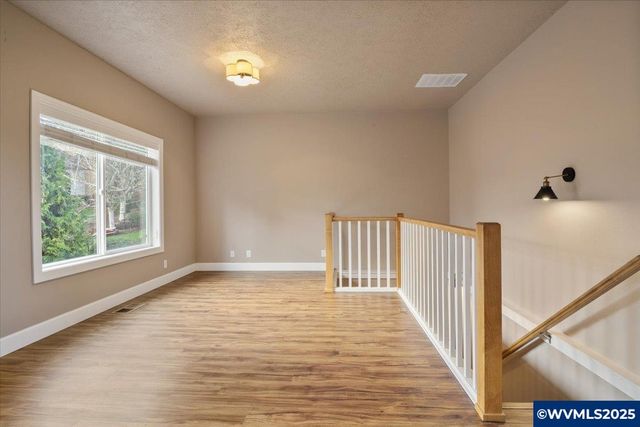 5915 Lone Oak Rd SE, Salem, OR 97306