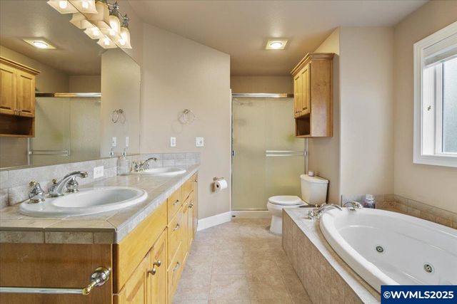 5915 Lone Oak Rd SE, Salem, OR 97306