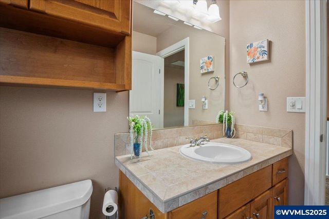 5915 Lone Oak Rd SE, Salem, OR 97306