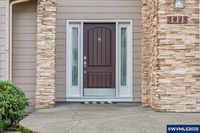 5915 Lone Oak Rd SE, Salem, OR 97306