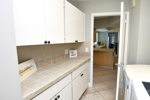 336 Tacoma Lane, West Palm Beach, FL 33404