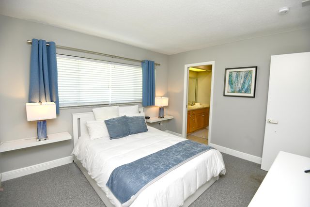 336 Tacoma Lane, West Palm Beach, FL 33404