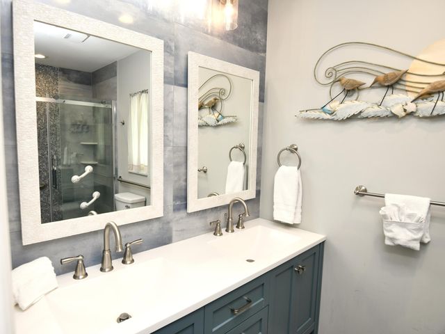 336 Tacoma Lane, West Palm Beach, FL 33404