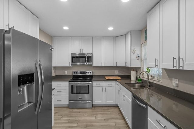 113 CRANBROOKE DRIVE, Seffner, FL 33584