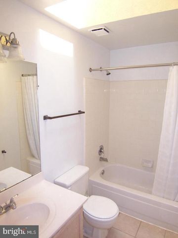 7051 CHESLEY SEARCH WAY, Alexandria, VA 22315