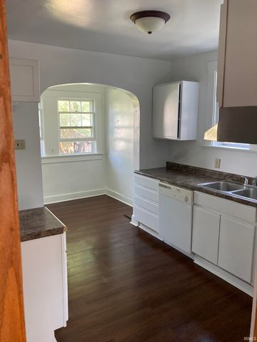4122 Buell Drive, Fort Wayne, IN 46807