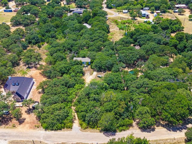 5613 Thousand Oaks Drive, Joshua, TX 76058
