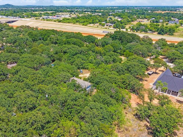 5613 Thousand Oaks Drive, Joshua, TX 76058