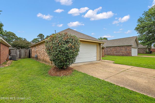 140 Willow Oak Lane, Brandon, MS 39047