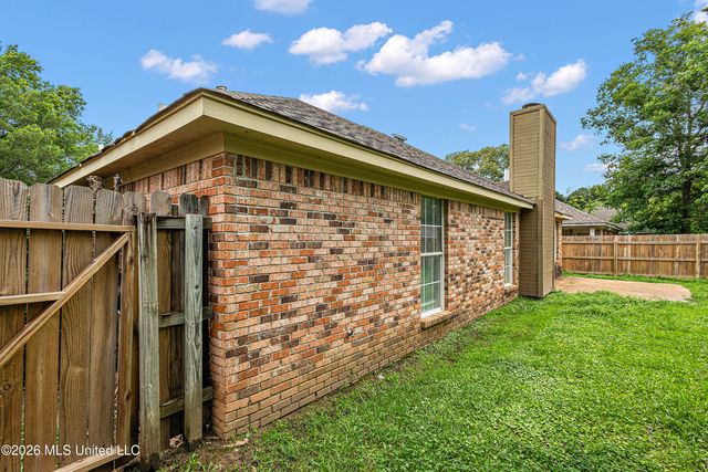 140 Willow Oak Lane, Brandon, MS 39047