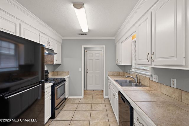 140 Willow Oak Lane, Brandon, MS 39047