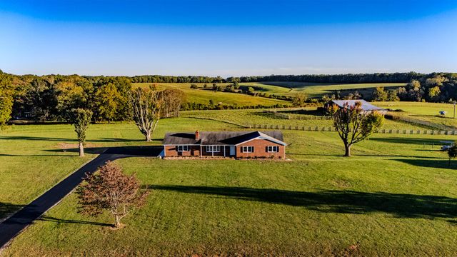 2558 Smith Mountain Lake PKWY, Huddleston, VA 24104