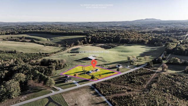 2558 Smith Mountain Lake PKWY, Huddleston, VA 24104