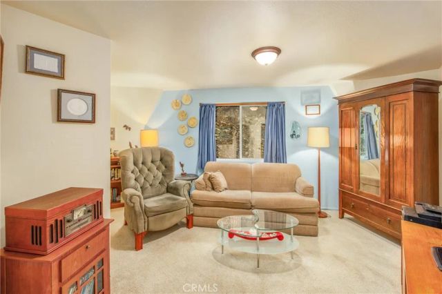 6461 Cedar Avenue, Angelus Oaks, CA 92305