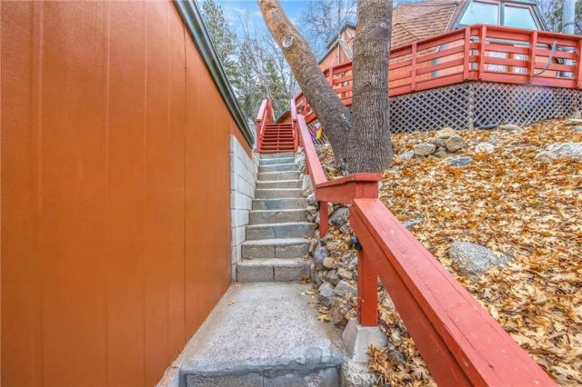 6461 Cedar Avenue, Angelus Oaks, CA 92305