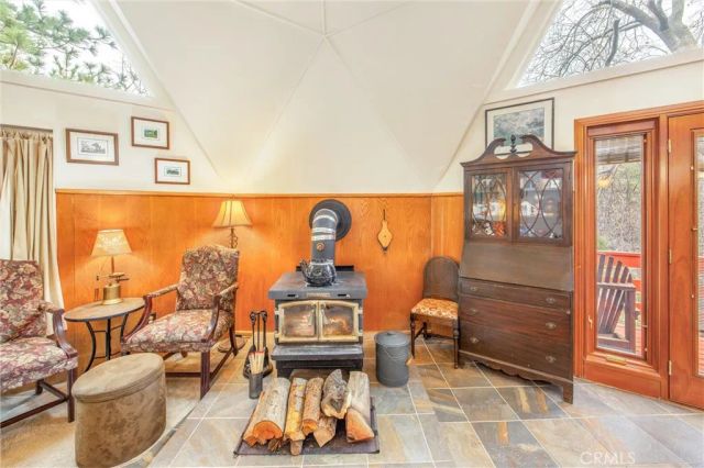 6461 Cedar Avenue, Angelus Oaks, CA 92305