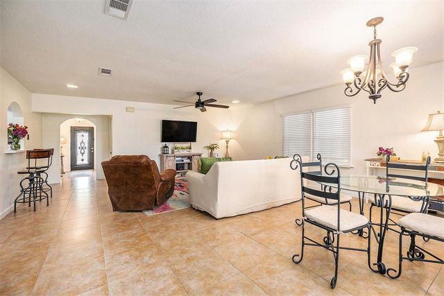 116 Whiting Street, Galveston, TX 77550