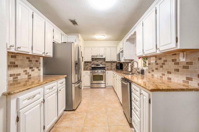 116 Whiting Street, Galveston, TX 77550