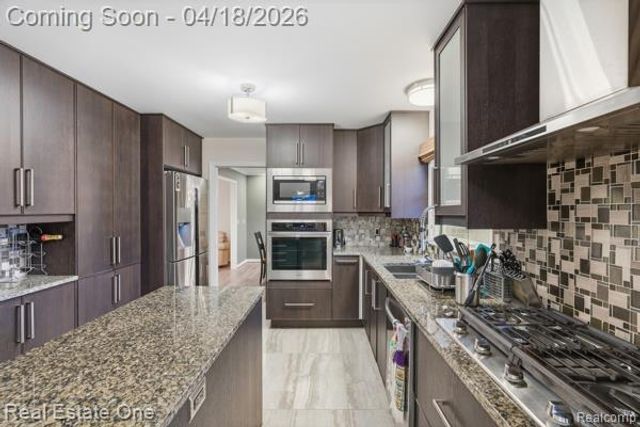 46310 Lafonde Court, Plymouth Charter Township, MI 48170