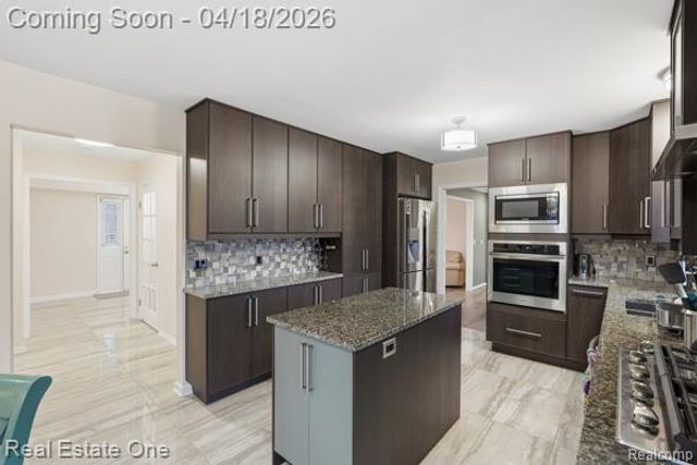 46310 Lafonde Court, Plymouth Charter Township, MI 48170