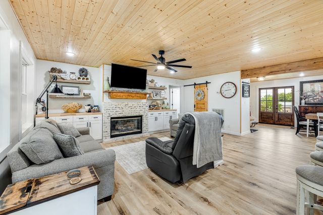380 Webbs Camp Rd, Walling, TN 38587