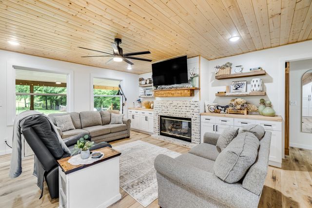 380 Webbs Camp Rd, Walling, TN 38587
