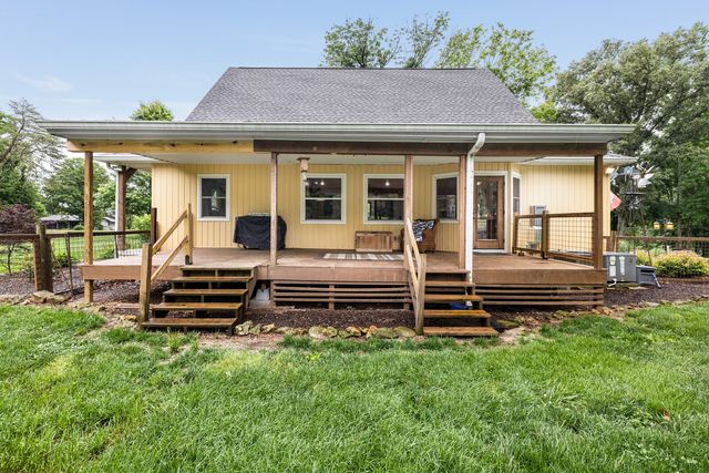 380 Webbs Camp Rd, Walling, TN 38587