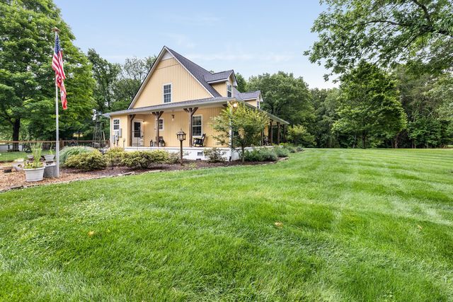 380 Webbs Camp Rd, Walling, TN 38587