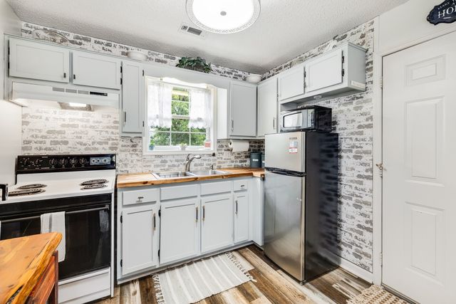 380 Webbs Camp Rd, Walling, TN 38587
