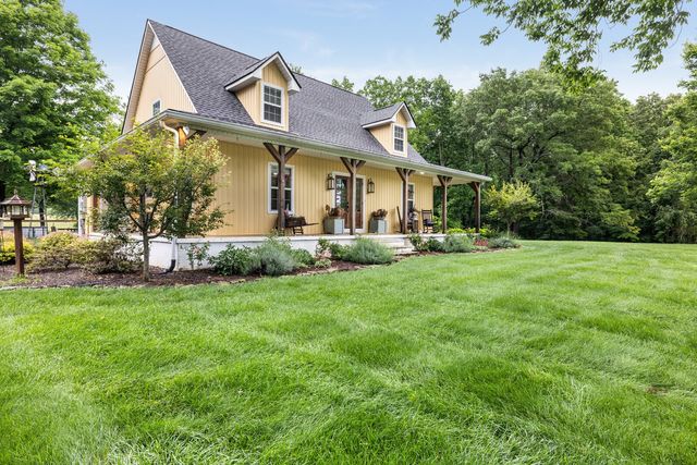 380 Webbs Camp Rd, Walling, TN 38587