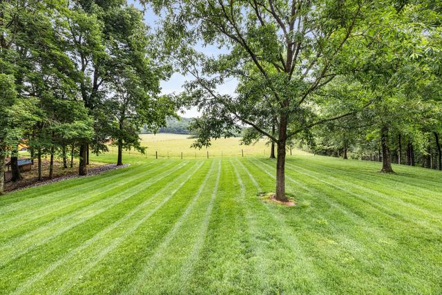 380 Webbs Camp Rd, Walling, TN 38587