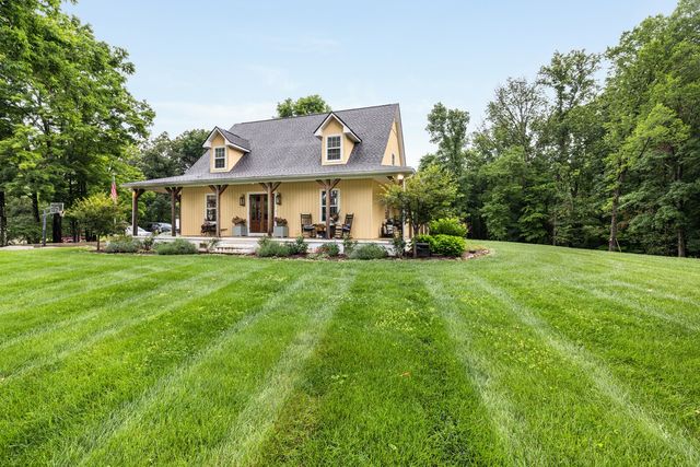 380 Webbs Camp Rd, Walling, TN 38587