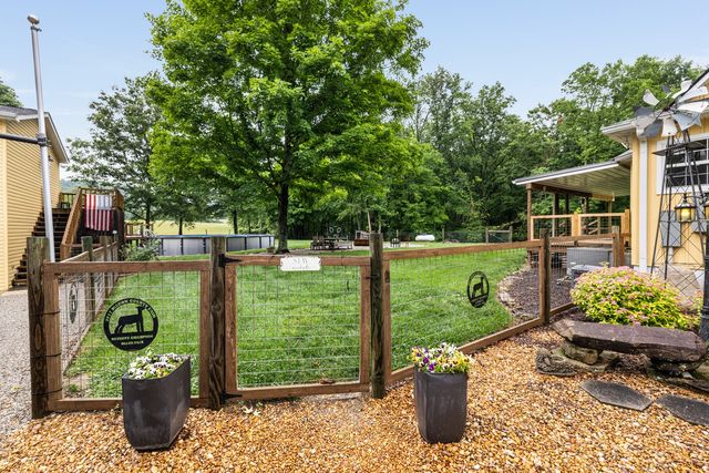 380 Webbs Camp Rd, Walling, TN 38587