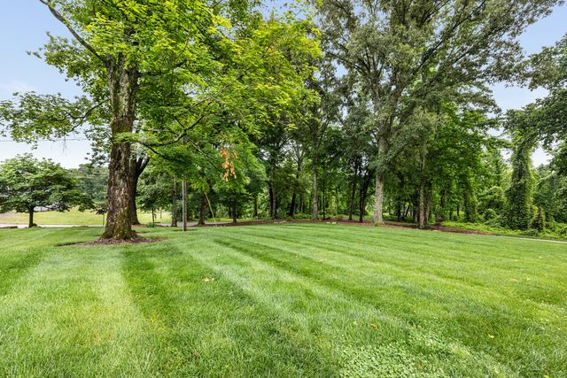 380 Webbs Camp Rd, Walling, TN 38587