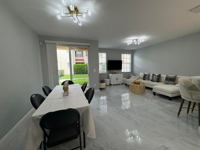 115 S Longport Circle D, Delray Beach, FL 33444