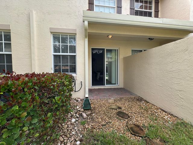 115 S Longport Circle D, Delray Beach, FL 33444