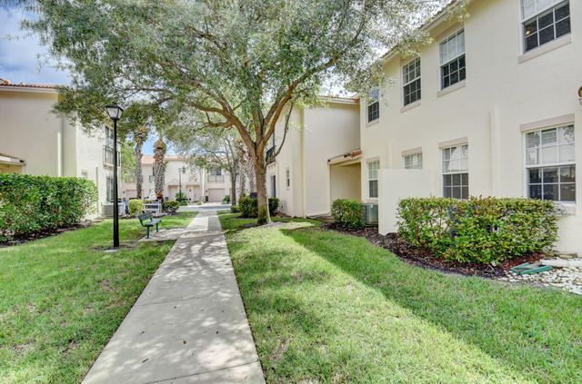 115 S Longport Circle D, Delray Beach, FL 33444