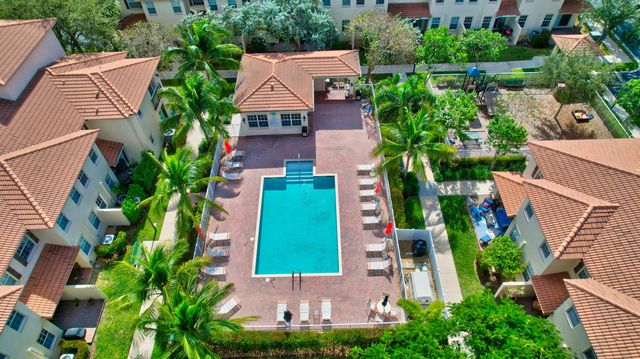 115 S Longport Circle D, Delray Beach, FL 33444