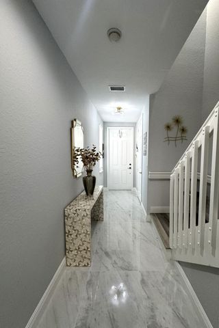 115 S Longport Circle D, Delray Beach, FL 33444