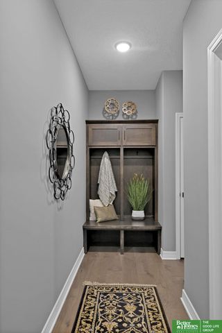 10506 S 103 Street, Papillion, NE 68046